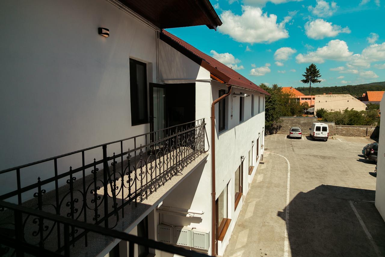 מלון Făgăraş Elegant House מראה חיצוני תמונה