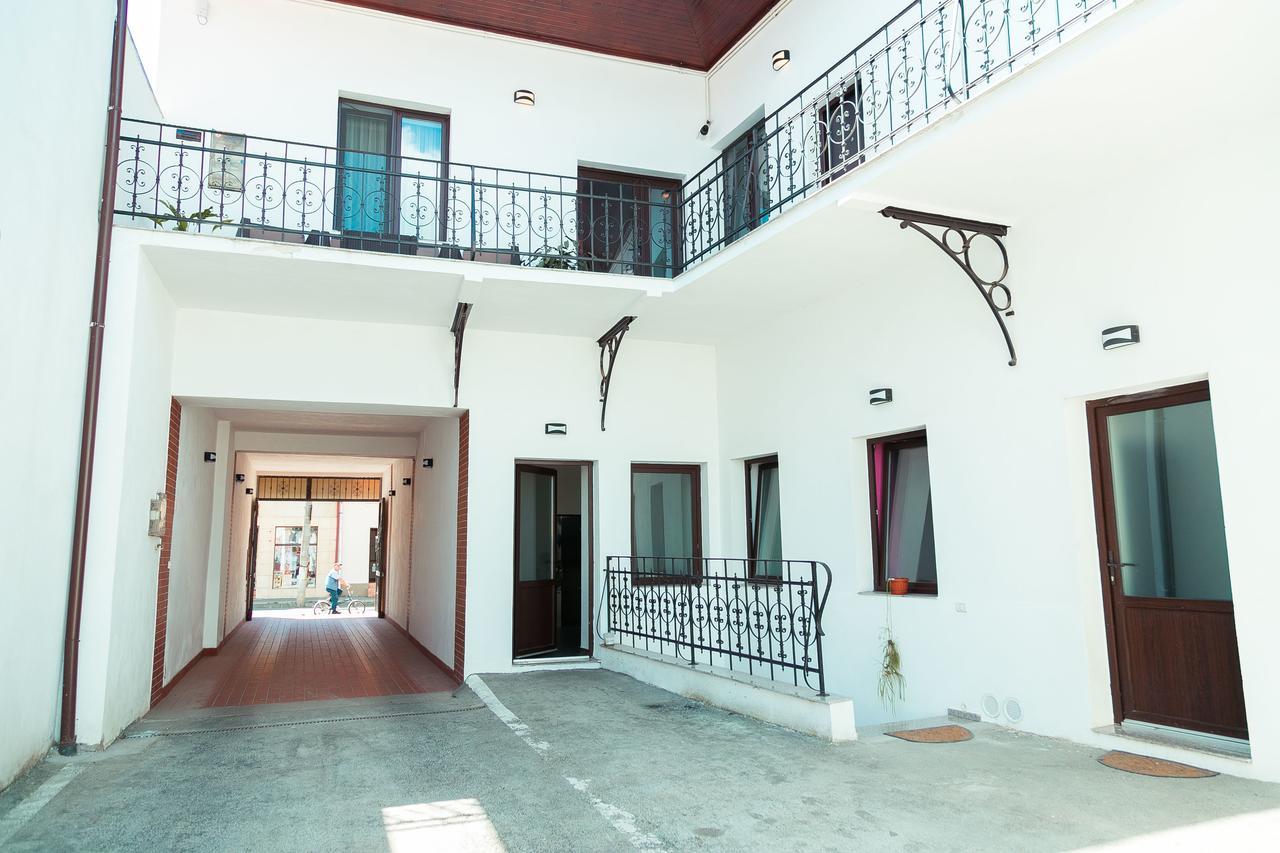 מלון Făgăraş Elegant House מראה חיצוני תמונה
