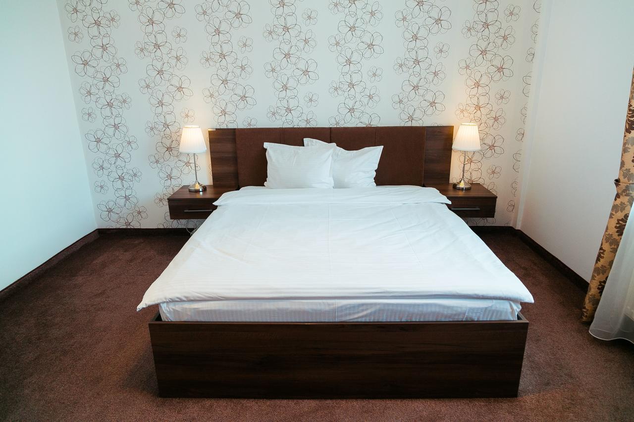 מלון Făgăraş Elegant House מראה חיצוני תמונה